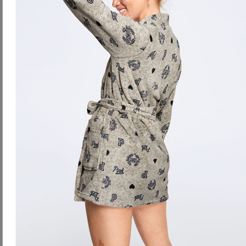 Pink Victoria's secret Gray Teddy Robe xs/s - Picture 3 of 3